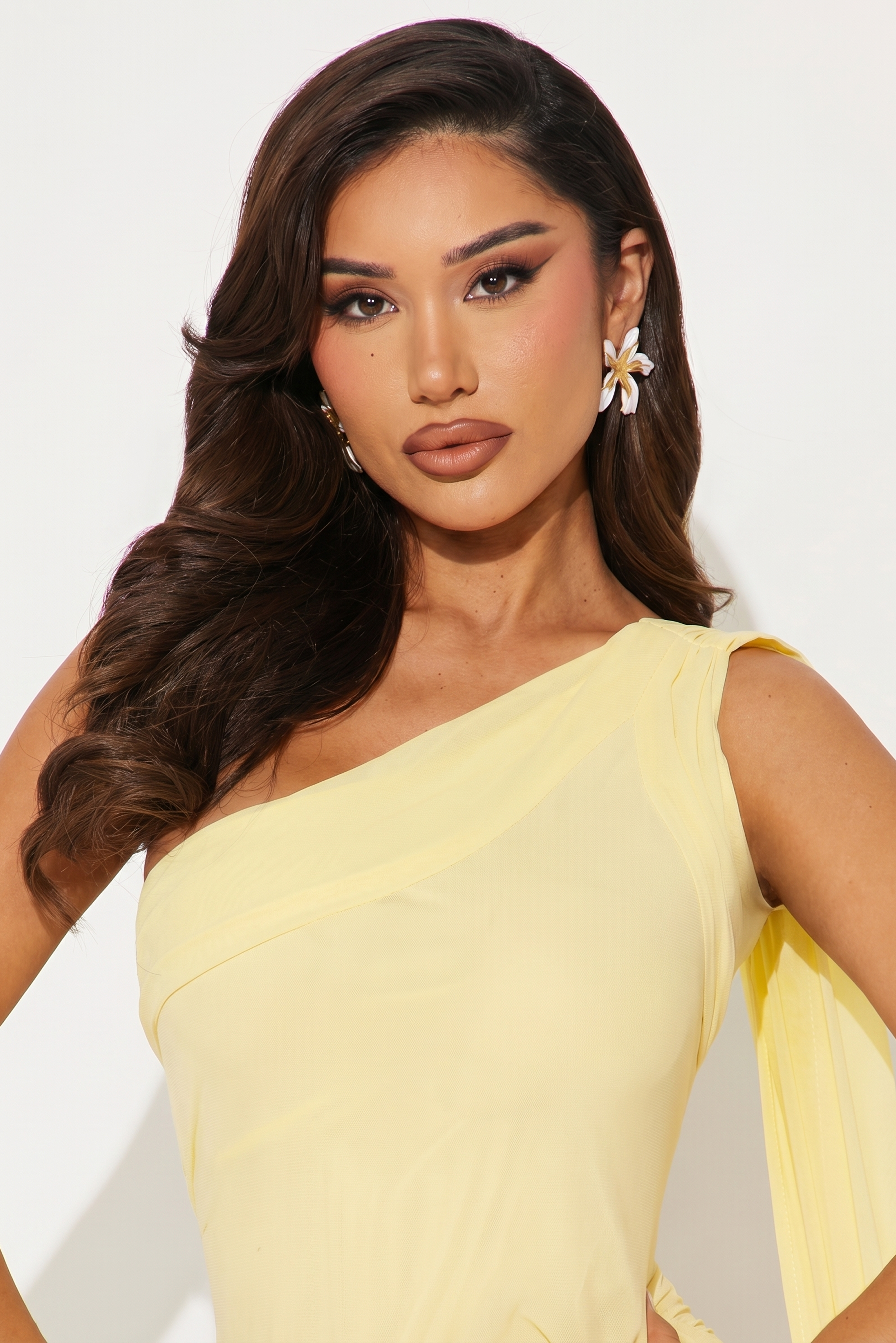 Vestido Largo de Un Hombro Amarillo Limón con Capa Drapeada